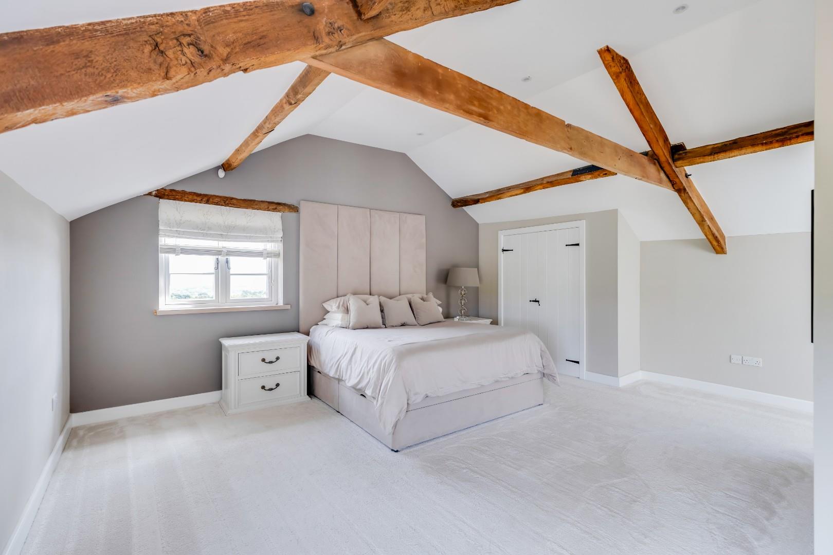 Warren Farm, Pendoylan, Nr Cowbridge, Vale of Glamorgan, CF71 7UJ